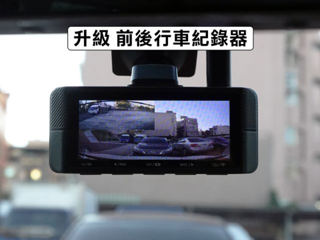 ▲豪華影音版，加數萬元原廠選配▲一手無菸車，全原廠保養▲恆溫，導航，電視，胎壓，前後錄影，抬頭顯示，認證車原鈑件  第15張相片