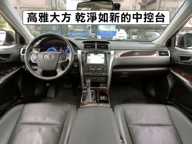 ▲油電旗艦版，新車142.9萬▲只跑８萬，全原廠保養▲ACC跟車，通風椅，九氣囊，免鑰匙，LED頭燈，第三方認證合格  第5張相片