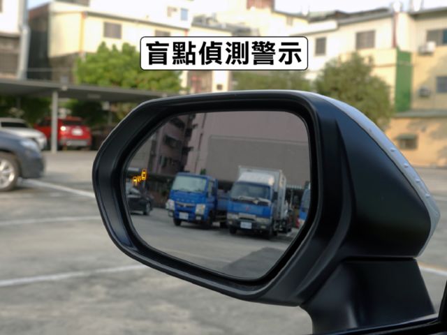 ▲旗艦版，只跑４萬，全原廠保養▲升級數萬元配備免費送▲Lv2跟車，盲點，車道置中，電動椅，抬頭顯示，原鈑件認證車  第11張相片