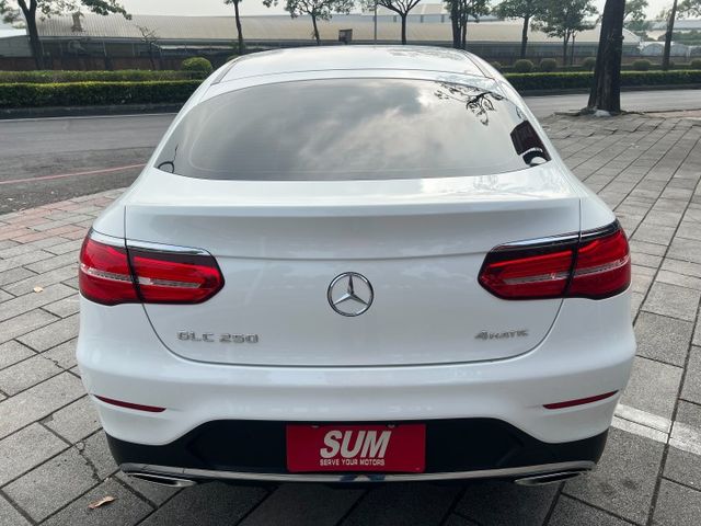 總代理.正18年.GLC250 COUPE AMG.電尾.360環景  第5張相片