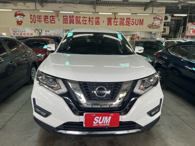 正21年12月領牌360環景一手車 2.0 2WD智行版.僅跑3萬多.6安.環景.TCS.定速.ACC跟車.盲點.電尾門  第1張相片