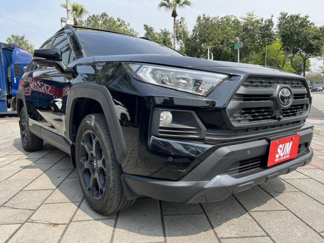 正21年出廠，躍野冒險版，4WD，2.0汽油，ACC，360環景  第3張相片