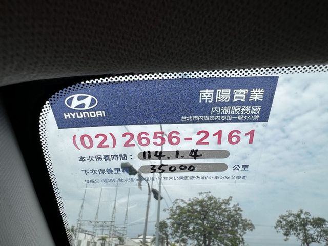 I-KEY.GPS.TCS.6安.車道偏移. 限量牛津綠英倫版GLB款.新車保固中.典雅.潮流.大車室間家庭小休旅  第9張相片