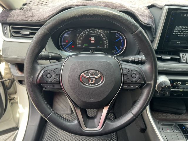 RAV42WD油電旗艦版.9安.ACC.盲點.環景.電尾門.都在原廠保養.原版件  第10張相片