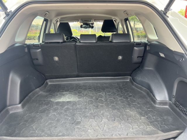 RAV42WD油電旗艦版.9安.ACC.盲點.環景.電尾門.都在原廠保養.原版件  第19張相片