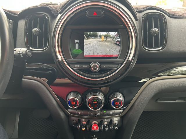 正2018年，MINI COUNTRYMAN，1.5，白頂大紅車身  第15張相片