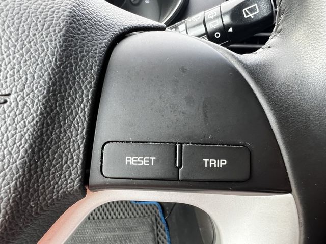 正18年出廠，便宜的代步車，穿梭靈活好停車  第8張相片