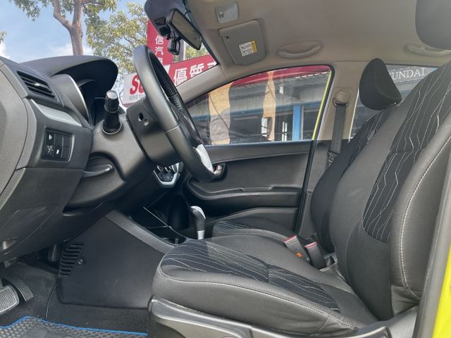 正18年出廠，便宜的代步車，穿梭靈活好停車  第14張相片