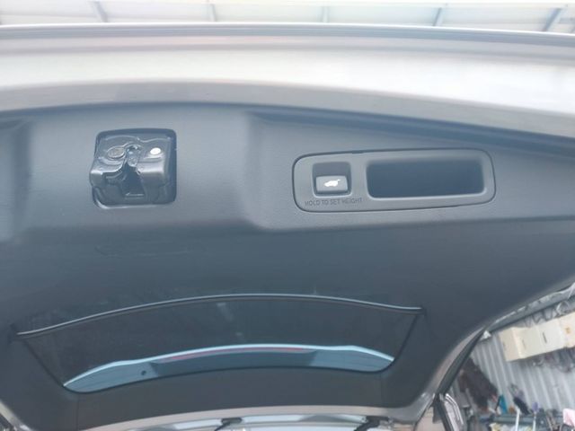 VTi-S.快撥.iKEY.ACC.電動尾門.雙區恆溫.車道偏移.超保值  第14張相片