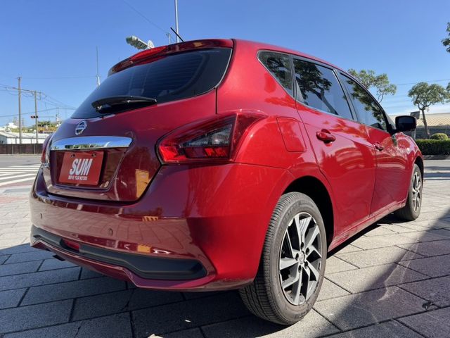 旗艦版.6安.I-KEY.盲點.摸門.定速.環景  第6張相片