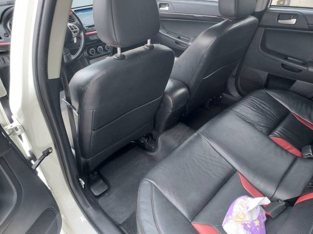 旗艦版.原廠保養.天窗.快排.I-KEY  第12張相片