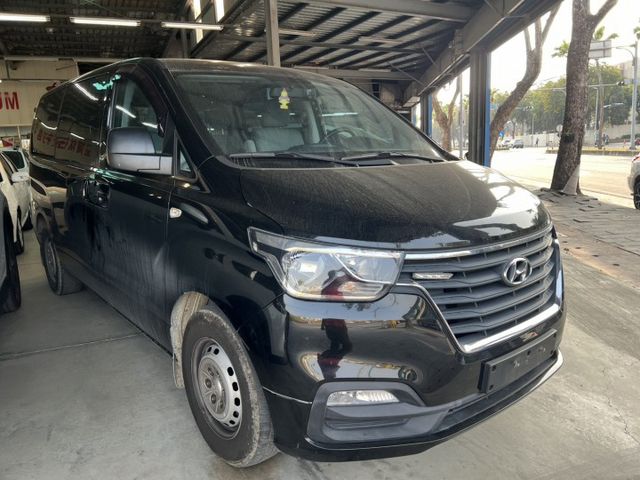 ***整備中***，最末代21年出廠，正8人座，里程保證  第1張相片