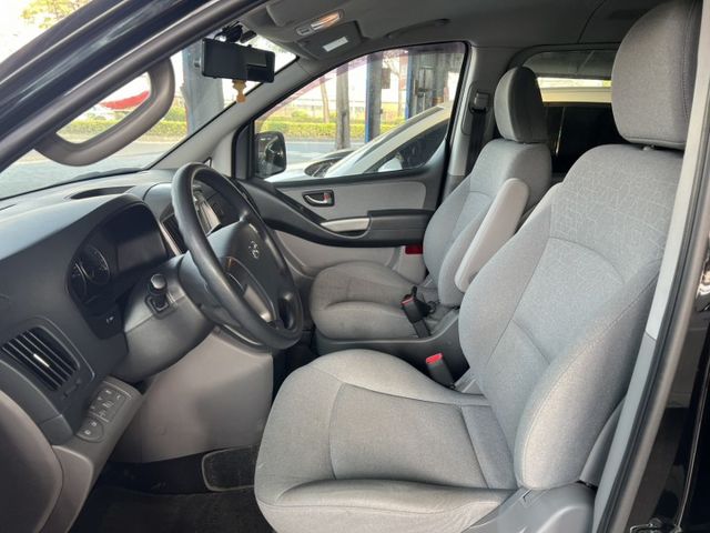 ***整備中***，最末代21年出廠，正8人座，里程保證  第3張相片