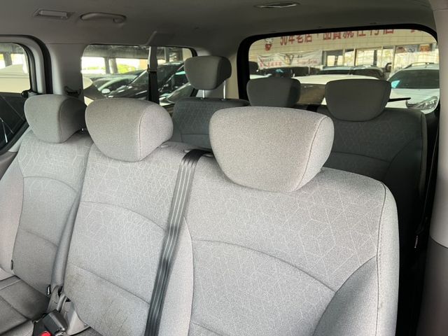 ***整備中***，最末代21年出廠，正8人座，里程保證  第4張相片