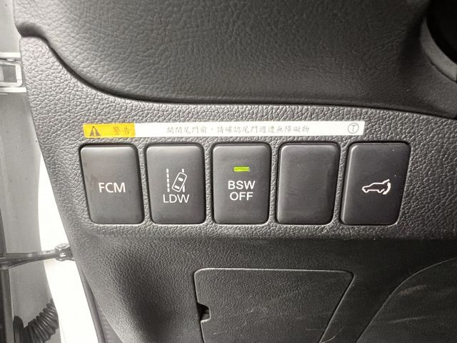 ，正7人座.小客車.ACC.安卓機.盲點.原廠保養履歷  第11張相片