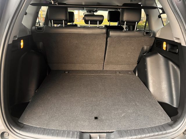 VTIS.原廠保養..電尾門.定速  第17張相片