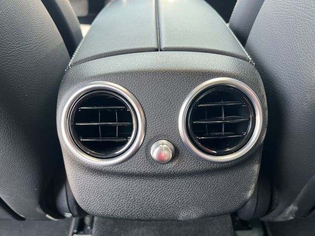 C-CLASS COUPE C205  第13張相片