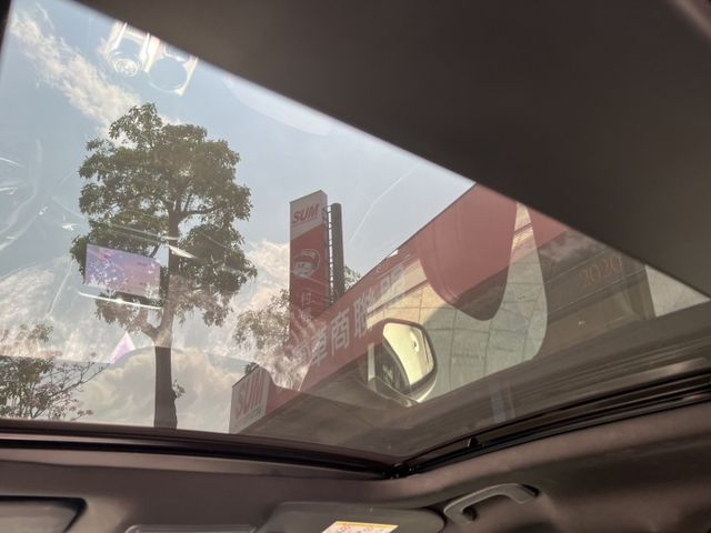 正2021年出廠，小改款，ST-LINE，數位儀錶板，全車原版件，HUD，電動尾門  第15張相片