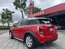 正2018年，MINI COUNTRYMAN，1.5，白頂大紅車身  第4張縮圖