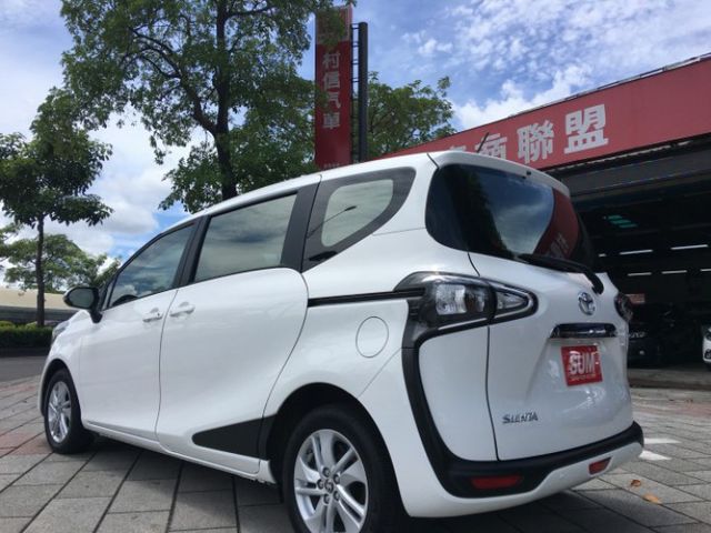 SIENTA  第5張相片