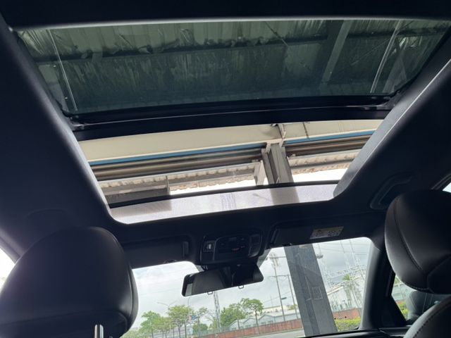 正23年出廠，油電旗艦款，全景天窗，電動尾門，360環景，ACC  第9張相片