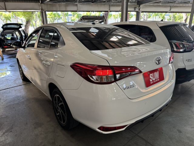 正22年，VIOS，代步神車，白色就是好看  第2張相片