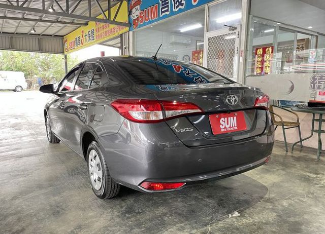 7速手自排/雙安/循跡/安卓影音 原鈑件認證車  僅跑68000KM 購車再享2年5萬公里保固  第5張相片
