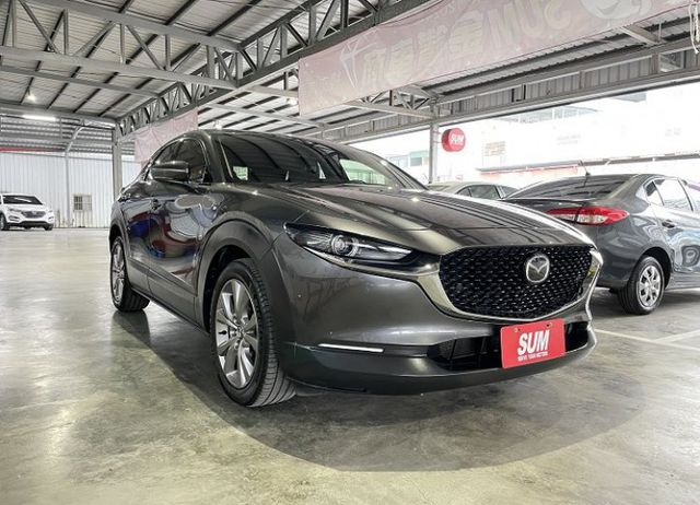 魂動鋼鐵灰 7安/i-key/摸門/循跡/盲點/ACC跟車/電動尾門/CarPlay 原鈑件認證車 僅跑53000KM  第4張相片