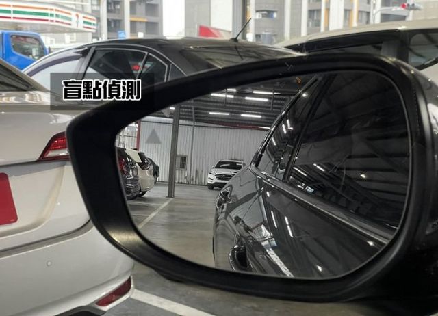 魂動鋼鐵灰 7安/i-key/摸門/循跡/盲點/ACC跟車/電動尾門/CarPlay 原鈑件認證車 僅跑53000KM  第10張相片