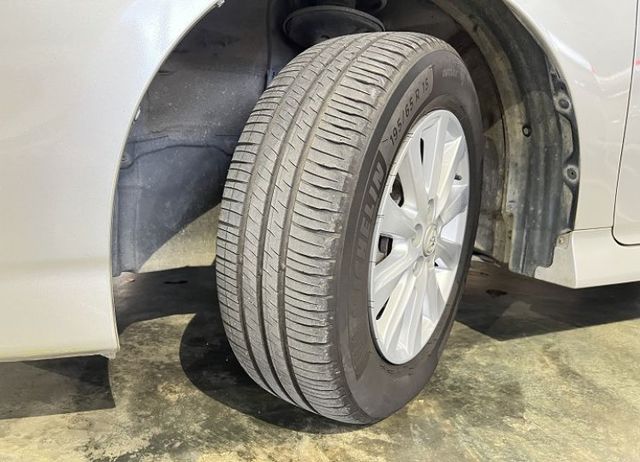 7人座 雙安/恆溫/方控/導航/倒車顯影 原鈑件認證車 購車再享1年2萬公里保固  第10張相片