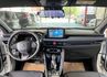 頂規潮玩版 加購原廠數萬元配備 僅跑17000KM 新車保固中 8安/i-KEY/摸門/盲點/跟車/環景/腳踢電尾門  第11張縮圖