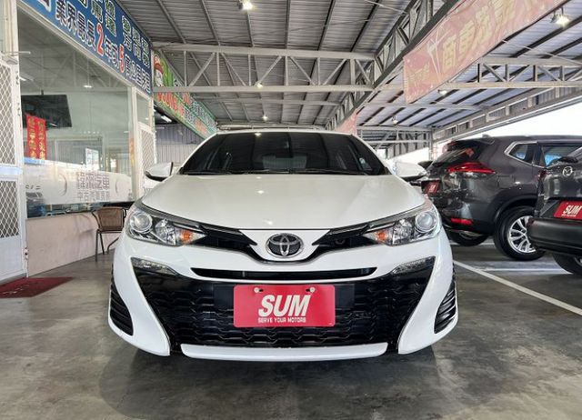 原廠影音版 加購原廠數萬元配備 原廠保養 行車紀錄/導航/倒車影像 僅跑7萬9 售後2年5萬公里保固  第3張相片