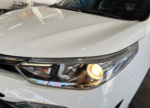 原廠影音版 加購原廠數萬元配備 原廠保養 行車紀錄/導航/倒車影像 僅跑7萬9 售後2年5萬公里保固  第8張相片