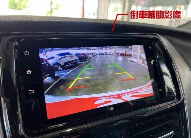 原廠影音版 加購原廠數萬元配備 原廠保養 行車紀錄/導航/倒車影像 僅跑7萬9 售後2年5萬公里保固  第15張相片