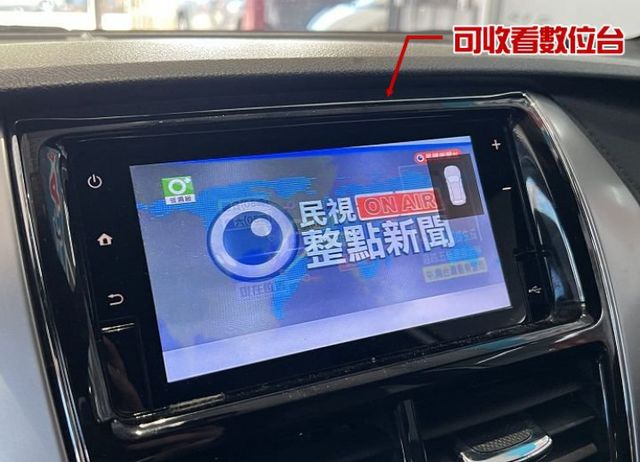 原廠影音版 加購原廠數萬元配備 原廠保養 行車紀錄/導航/倒車影像 僅跑7萬9 售後2年5萬公里保固  第16張相片