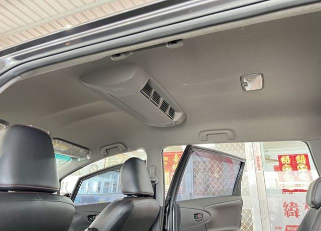 【7人座】原鈑件認證車．雙安．方控．恆溫．影音  第14張相片