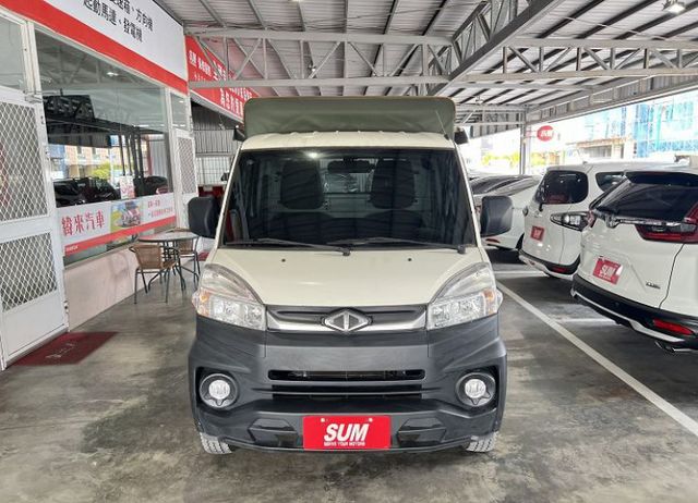 【自排】 一手車 僅跑3萬 原廠保養 定速/循跡/行車紀錄+倒車輔助影像  第2張相片