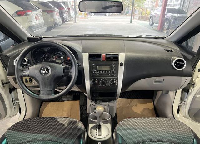 省油耐用 空間好用 便宜好養 代步首選  第8張相片