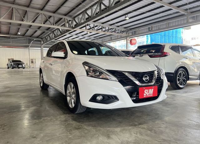 豪華影音版 原鈑件認證車 僅跑5萬7 售後2年5萬公里保固 配備6氣囊/循跡/原廠影音/倒車影像  第4張相片