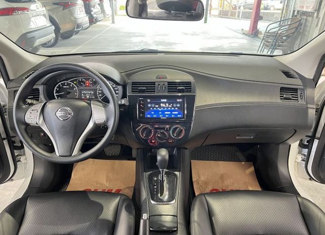 豪華影音版 原鈑件認證車 僅跑5萬7 售後2年5萬公里保固 配備6氣囊/循跡/原廠影音/倒車影像  第10張相片