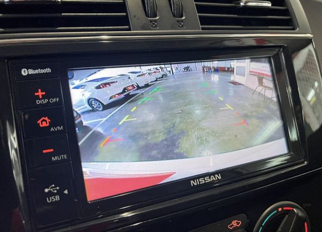 豪華影音版 原鈑件認證車 僅跑5萬7 售後2年5萬公里保固 配備6氣囊/循跡/原廠影音/倒車影像  第14張相片