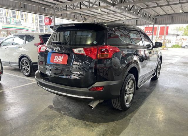 頂規影音版 一手車 原鈑件認證 雙氣囊/恆溫/定速/電動椅/導航/行車紀錄/倒車影像/數位電視  第2張相片