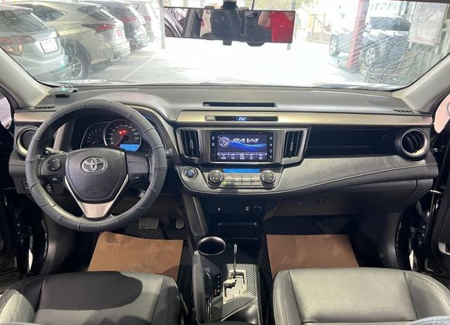 頂規影音版 一手車 原鈑件認證 雙氣囊/恆溫/定速/電動椅/導航/行車紀錄/倒車影像/數位電視  第3張相片