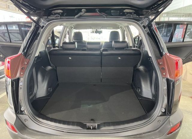 頂規影音版 一手車 原鈑件認證 雙氣囊/恆溫/定速/電動椅/導航/行車紀錄/倒車影像/數位電視  第8張相片