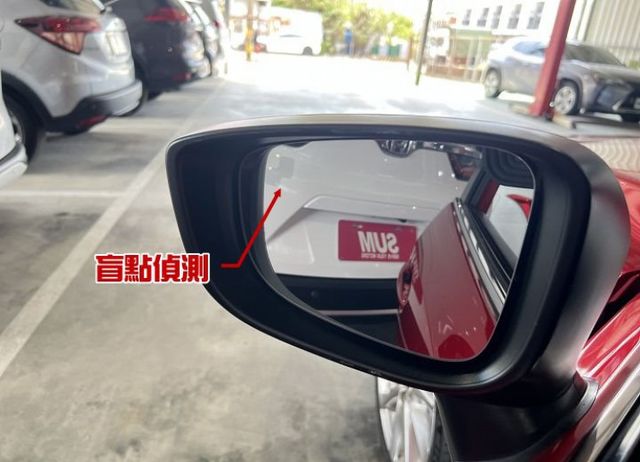 [5門]尊榮安全版 一手車 原廠保養 原鈑件認證車 i-key/6氣囊/恆溫/循跡/盲點/AEB/行車紀錄/倒車影像  第10張相片