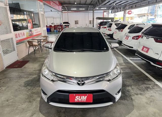 經典版 僅跑8萬1 加裝全新安卓機 配備雙氣囊/導航/倒車影像/CarPlay  售後1年2萬公里保固  第2張相片