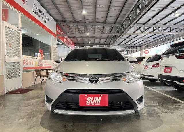 經典版 僅跑8萬1 加裝全新安卓機 配備雙氣囊/導航/倒車影像/CarPlay  售後1年2萬公里保固  第3張相片