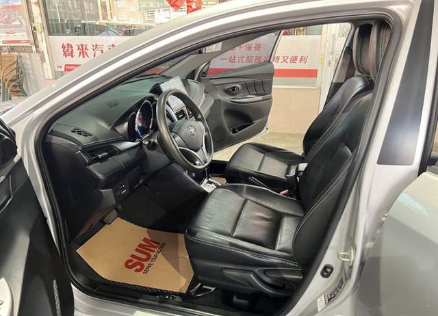 經典版 僅跑8萬1 加裝全新安卓機 配備雙氣囊/導航/倒車影像/CarPlay  售後1年2萬公里保固  第11張相片