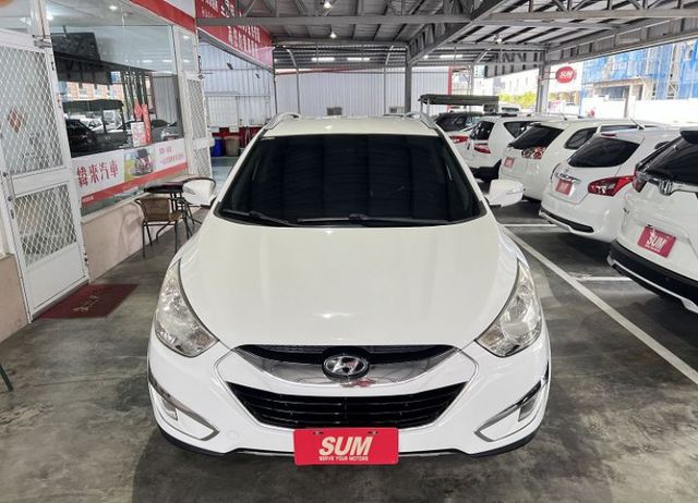 影音尊貴型 原鈑件認證車 配備雙氣囊/恆溫/循跡/定速/方控/電動座椅/安卓機/倒車影像  第2張相片