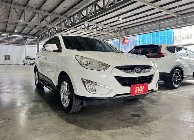 影音尊貴型 原鈑件認證車 配備雙氣囊/恆溫/循跡/定速/方控/電動座椅/安卓機/倒車影像  第4張相片